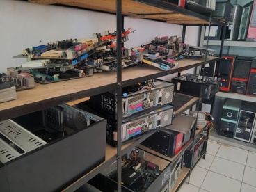 Lab Perakitan PC & Hardware - Praktik perakitan komputer siswa TKJ